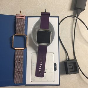 Fitbit Blaze. Only been used 4 months.❗️